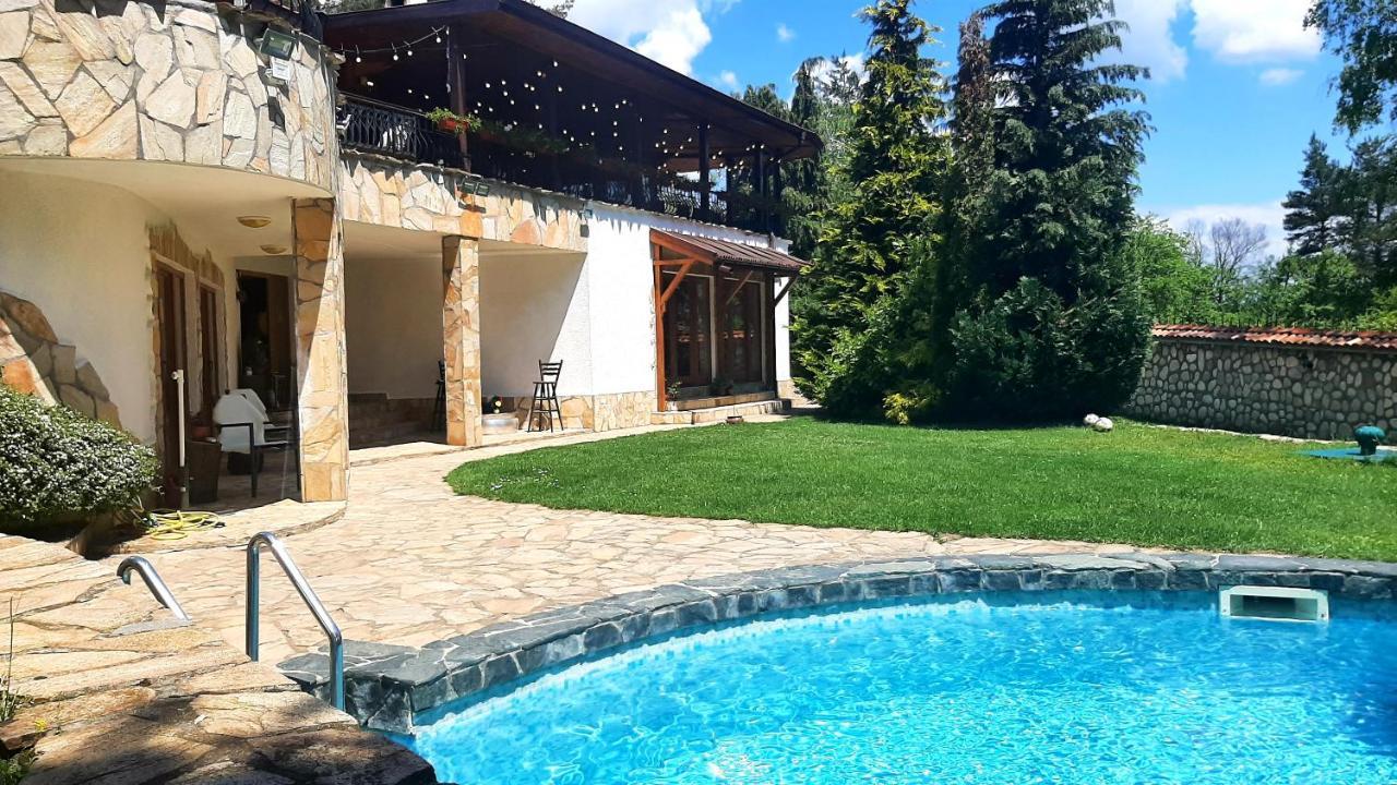 Villa Anna Luxury Lake Residence Shtarkelovo Gnezdo Extérieur photo